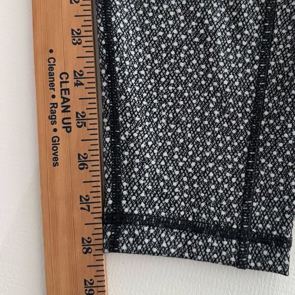 .Lululemon Speed Tight V (Reflective) Frozen Fizz Reflective Black - Picture 16 of 16